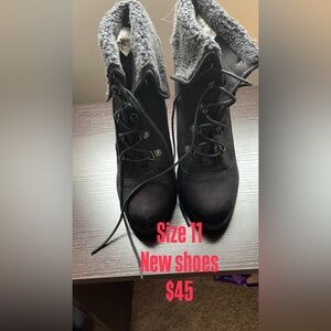 Elegant Black Lace-Up Women's Boots
